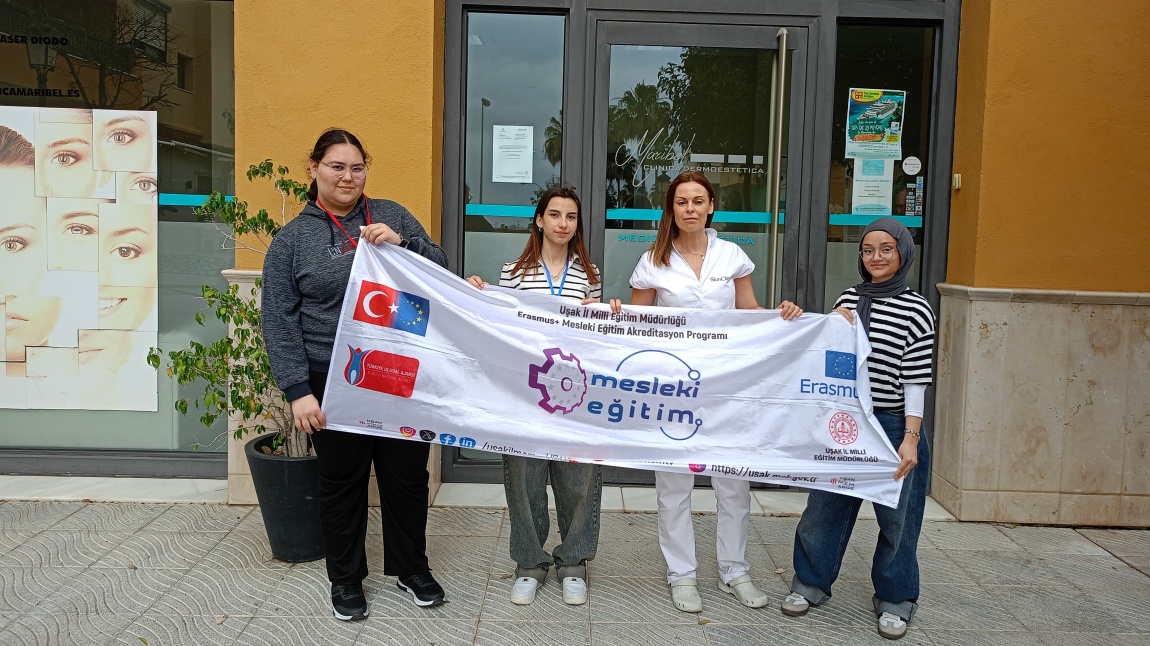 Öğrencilerimiz ve Öğretmenlerimiz Erasmus+ Mesleki Eğitim Akreditasyon Programı Kapsamında İspanya'da
